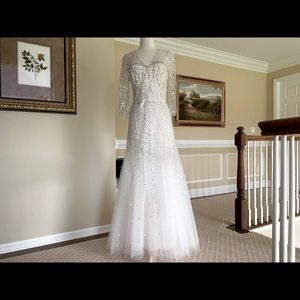 Monique Lhuillier Couture White Sequined Ethereal Fairy Gown - 6